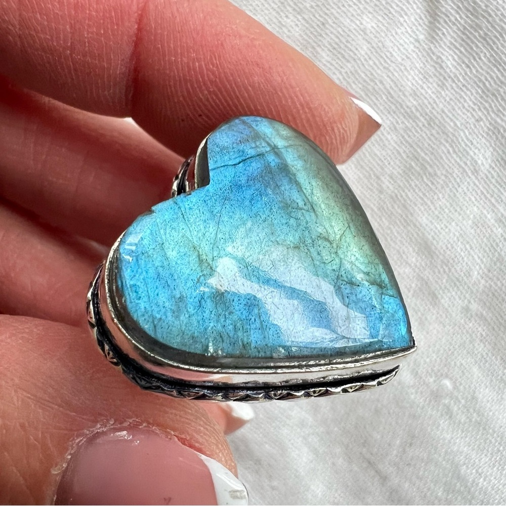 925 OMG GORGEOUS Flash Labradorite Heart ❤️ Ring 8 1/4 - Picture 3 of 10